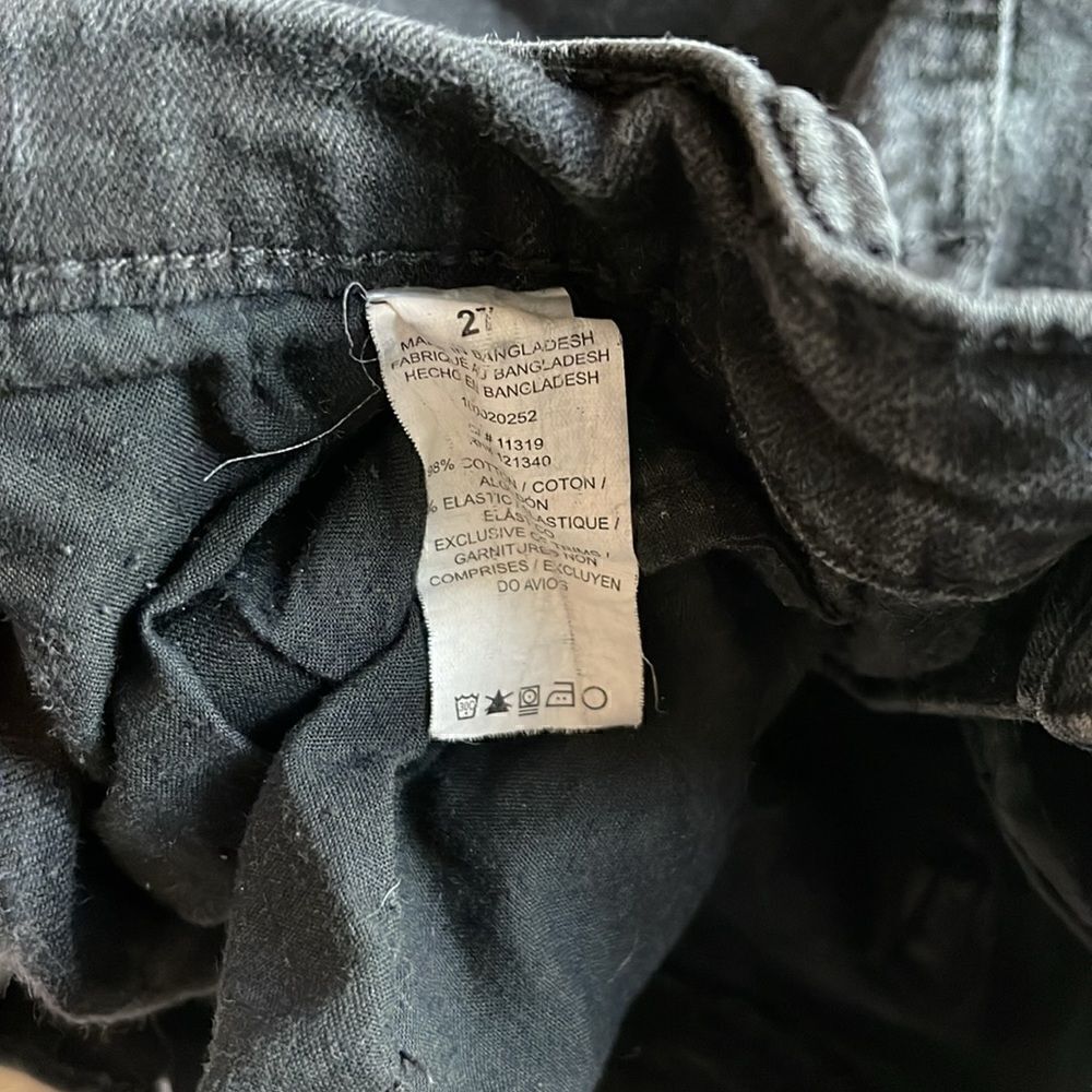 Kate Skinny Jeans, Distressed Black, Size 27 - Picture 7 of 11